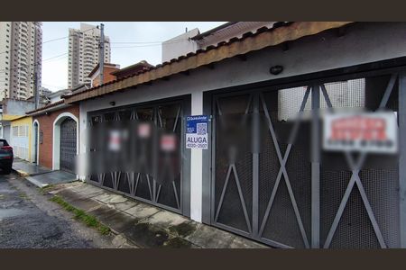 Casa para alugar com 144m², 3 quartos e 4 vagas Casa para alugar com 144m², 3 quartos e 4 vagasFachada + Plaquinha
