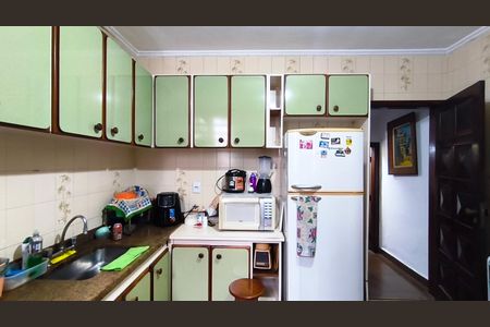 Casa para alugar com 144m², 3 quartos e 4 vagas Casa para alugar com 144m², 3 quartos e 4 vagasCozinha