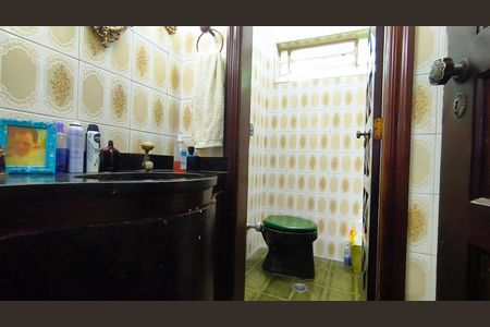 Casa para alugar com 144m², 3 quartos e 4 vagas Casa para alugar com 144m², 3 quartos e 4 vagasBanheiro social