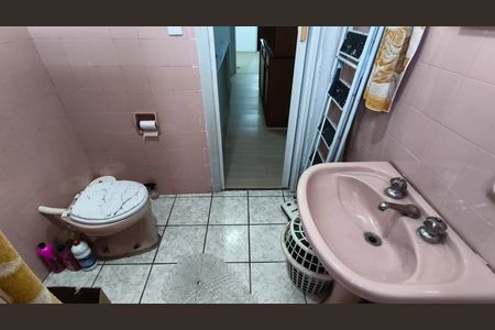 Casa para alugar com 144m², 3 quartos e 4 vagas Casa para alugar com 144m², 3 quartos e 4 vagasBanheiro social 2