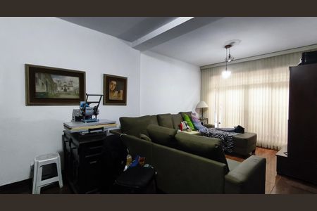 Casa para alugar com 144m², 3 quartos e 4 vagas Casa para alugar com 144m², 3 quartos e 4 vagasSala