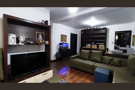 Casa para alugar com 144m², 3 quartos e 4 vagas Casa para alugar com 144m², 3 quartos e 4 vagasSala