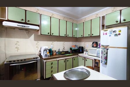 Casa para alugar com 144m², 3 quartos e 4 vagas Casa para alugar com 144m², 3 quartos e 4 vagasCozinha