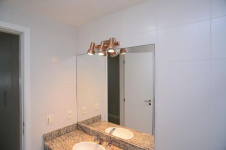 Apartamento à venda com 149m², 3 quartos e 3 vagasBanheiro Suíte Principal