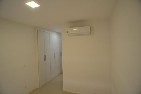 Apartamento à venda com 149m², 3 quartos e 3 vagasSuíte 1