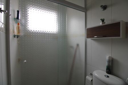 Casa à venda com 110m², 2 quartos e 2 vagasBanheiro Quarto 1