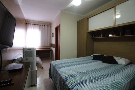 Casa à venda com 110m², 2 quartos e 2 vagasQuarto 1