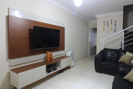 Sala de casa à venda com 2 quartos, 110m² em Jardim Artur Alvim, São Paulo