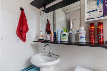 Banheiro de apartamento à venda com 1 quarto, 32m² em Ferreira, São Paulo