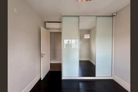 Apartamento à venda com 172m², 3 quartos e 3 vagasQuarto 3