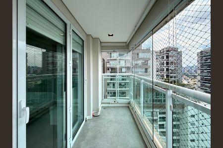 Apartamento à venda com 172m², 3 quartos e 3 vagasSacada Quarto 4