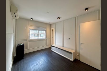 Apartamento à venda com 172m², 3 quartos e 3 vagasSuíte