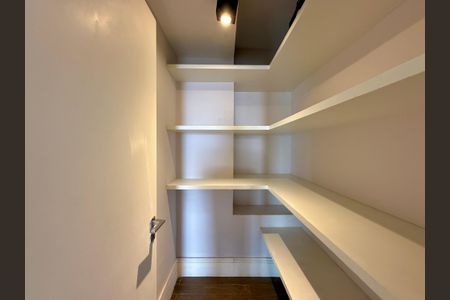 Apartamento à venda com 172m², 3 quartos e 3 vagasRoupeiro 