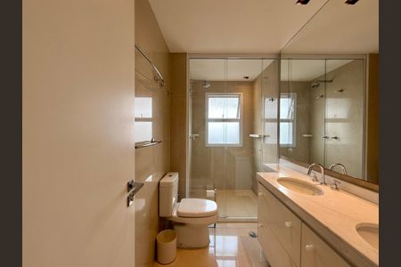 Apartamento à venda com 172m², 3 quartos e 3 vagasBanheiro 2 Suíte 