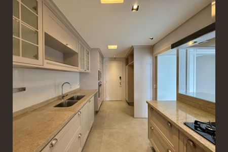 Apartamento à venda com 172m², 3 quartos e 3 vagasCozinha 