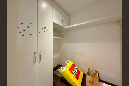 Apartamento à venda com 172m², 3 quartos e 3 vagasQuarto de Serviço