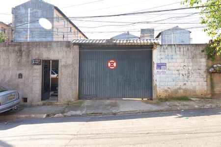 Apartamento para alugar com 60m², 2 quartos e 1 vagaFachada do condomínio - Placa instalada na fachada do condomínio - Código da placa: YIXW-1471