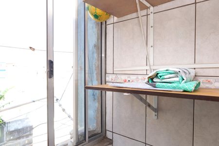 Apartamento para alugar com 60m², 2 quartos e 1 vagaÁrea de Serviço
