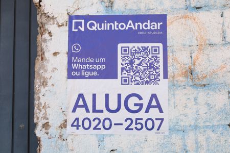 Apartamento para alugar com 60m², 2 quartos e 1 vagaPlaca instalada na fachada do condomínio - Código da placa: YIXW-1471