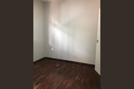Quarto de apartamento à venda com 3 quartos, 104m² em Santa Efigênia, Belo Horizonte