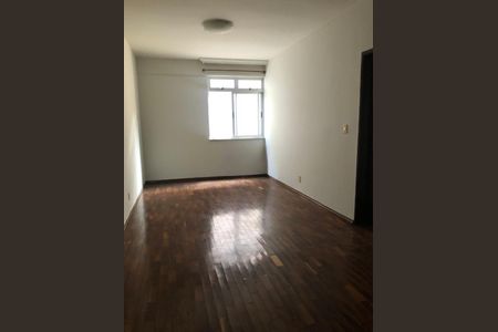 Sala de apartamento à venda com 3 quartos, 104m² em Santa Efigênia, Belo Horizonte
