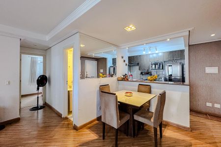 Apartamento à venda com 64m², 2 quartos e 1 vagaSala