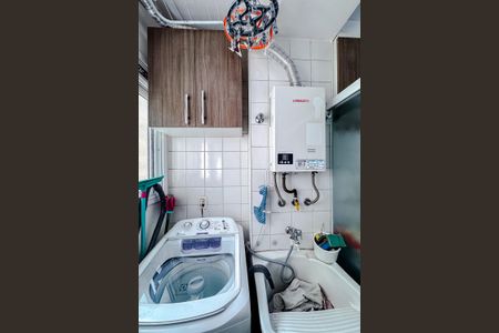 Apartamento à venda com 64m², 2 quartos e 1 vagaÁrea de Serviço