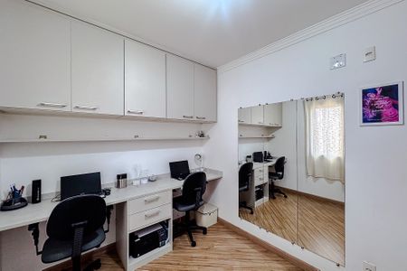 Apartamento à venda com 64m², 2 quartos e 1 vagaQuarto 2