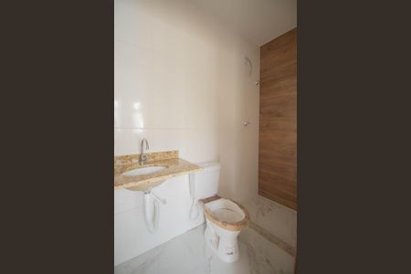 Banheiro de casa para alugar com 1 quarto, 332m² em Laranjal, São Gonçalo