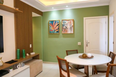 Apartamento à venda com 81m², 2 quartos e 1 vagaSala