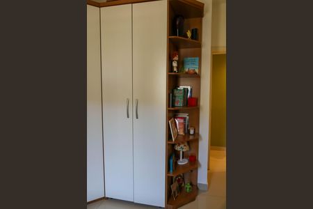 Apartamento à venda com 81m², 2 quartos e 1 vagaQuarto 2