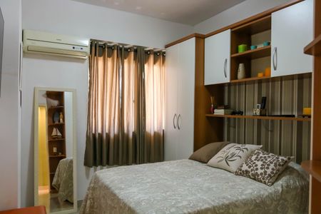 Apartamento à venda com 81m², 2 quartos e 1 vagaQuarto 1