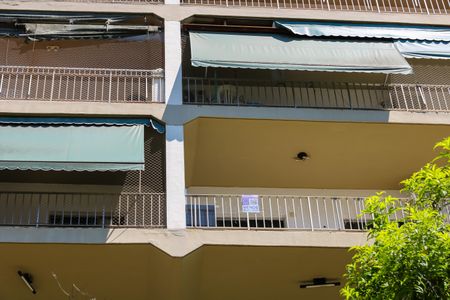 Apartamento à venda com 81m², 2 quartos e 1 vagaFachada