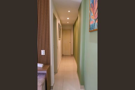 Apartamento à venda com 81m², 2 quartos e 1 vagaCorredor