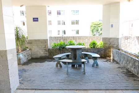 Apartamento à venda com 81m², 2 quartos e 1 vagaÁrea comum