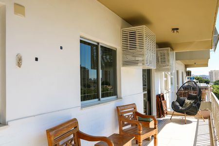 Apartamento à venda com 81m², 2 quartos e 1 vagaVaranda da Sala