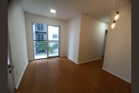 Sala de apartamento para alugar com 2 quartos, 41m² em Irajá, Rio de Janeiro