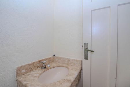 Apartamento à venda com 90m², 2 quartos e sem vaga Apartamento à venda com 90m², 2 quartos e sem vagaLavabo