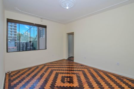 Sala de apartamento para alugar com 2 quartos, 90m² em Auxiliadora, Porto Alegre