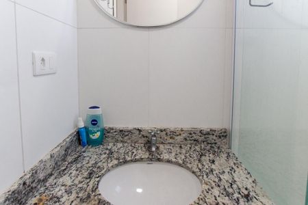 Banheiro de apartamento para alugar com 1 quarto, 31m² em Tucuruvi, São Paulo