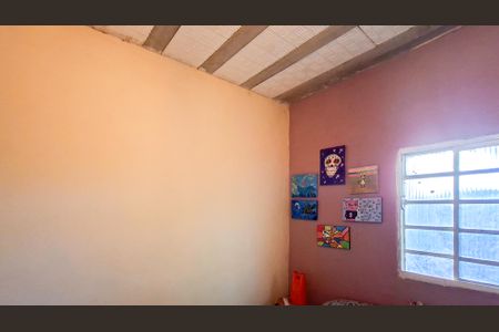 Casa para alugar com 2 quartos, 40m² em Pompéia, Belo Horizonte