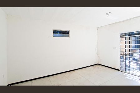 Casa para alugar com 2 quartos, 35m² em Pompéia, Belo Horizonte