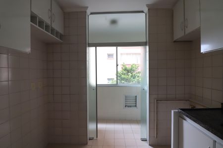 Apartamento para alugar com 65m², 2 quartos e 1 vagaCozinha 