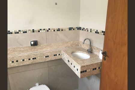 Casa para alugar com 3 quartos, 200m² em Jardim Aeroporto de Viracopos, Campinas