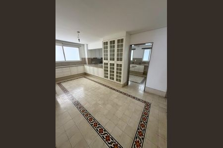 Apartamento à venda com 440m², 4 quartos e 3 vagas Apartamento à venda com 440m², 4 quartos e 3 vagasCozinha