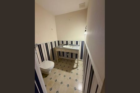 Apartamento à venda com 440m², 4 quartos e 3 vagas Apartamento à venda com 440m², 4 quartos e 3 vagasLavabo