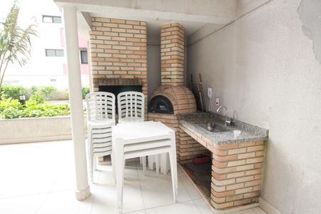 Apartamento à venda com 60m², 2 quartos e 2 vagasChurrasqueira