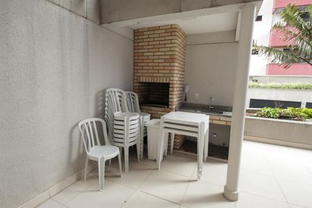 Apartamento à venda com 60m², 2 quartos e 2 vagasChurrasqueira