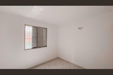 Quarto 2 de apartamento para alugar com 2 quartos, 50m² em Jardim Marilu, São Paulo