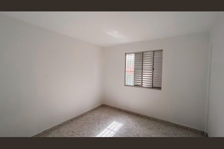 Quarto 2 de apartamento para alugar com 2 quartos, 50m² em Jardim Marilu, São Paulo